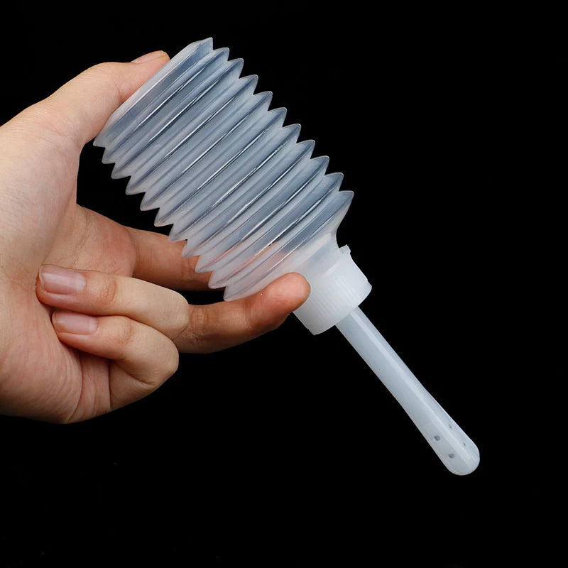 1Pcs 200ml Disposable Medical Vaginal Irrigator Retractable Vagina Anal Douche Feminine Hygiene Enema Cleaner PVC Rectal Syringe